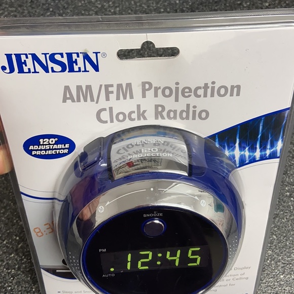 Jensen AM/FM Projection Clock Radio - Picture 6 of 8